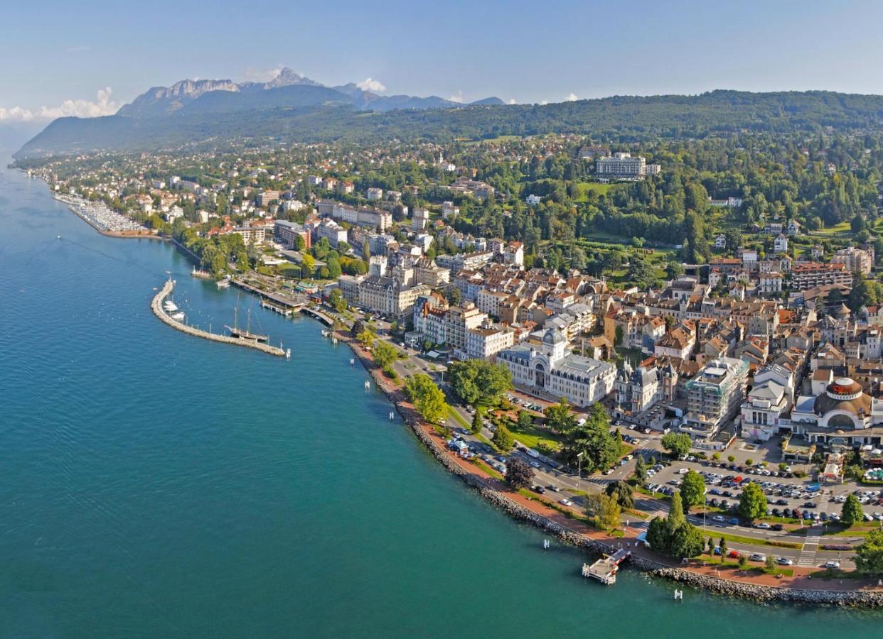 Intimement Lac Evian-les-Bains Luaran gambar
